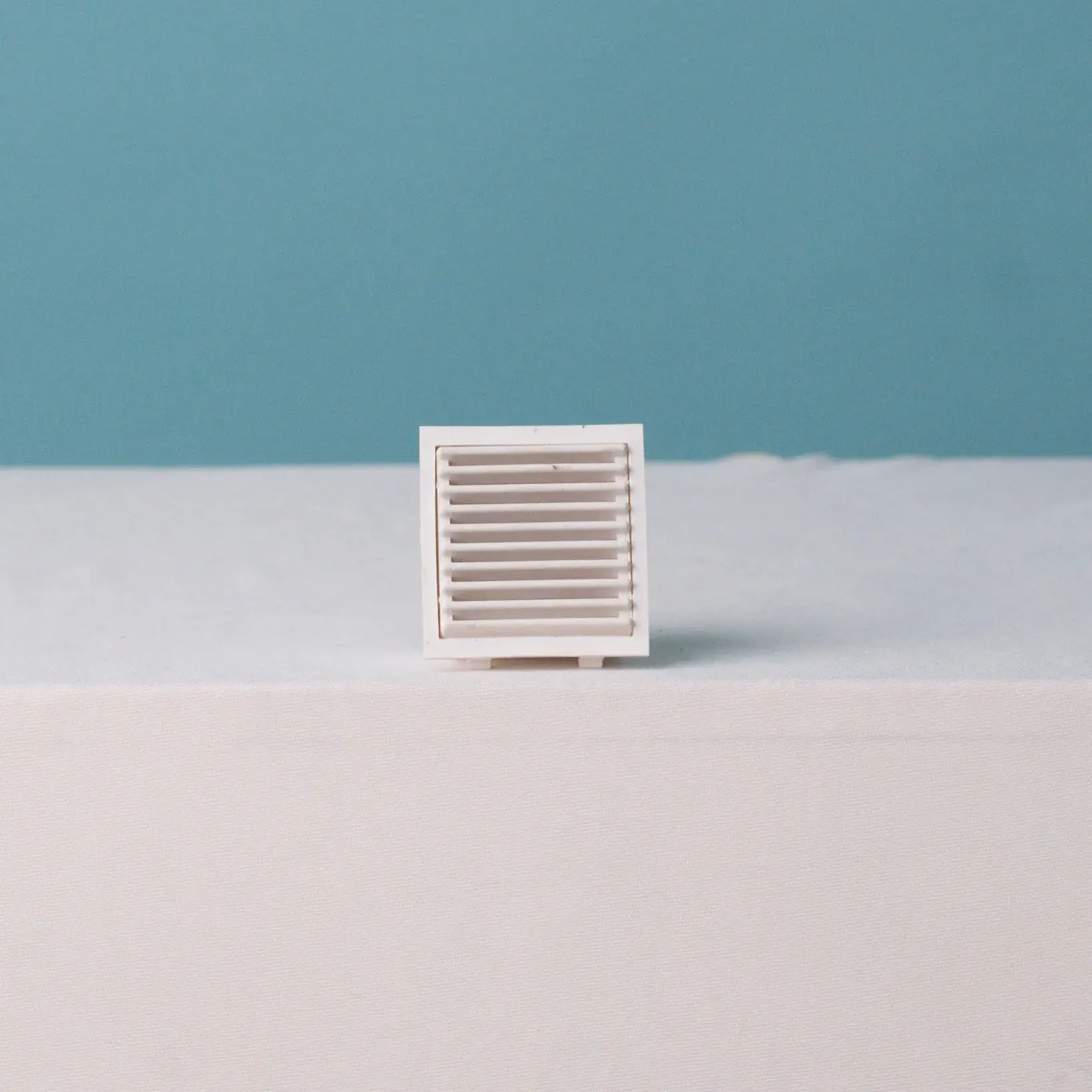 Footlight 2m Shutter