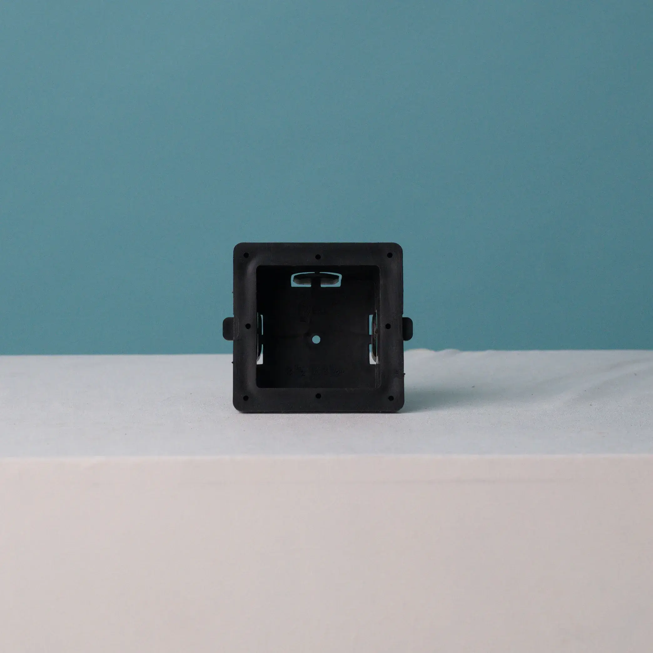 3.5x3.5 Black 33