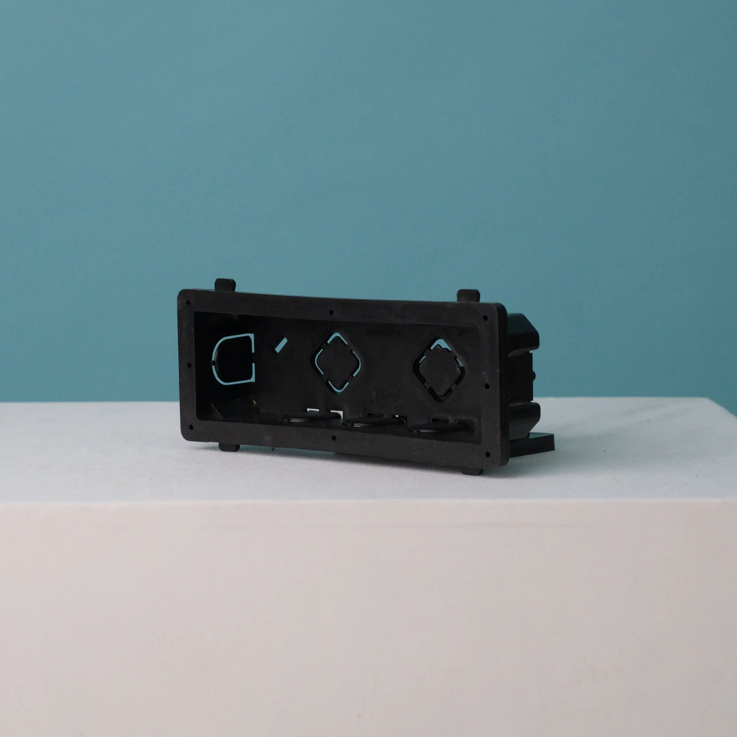 6m Black R
