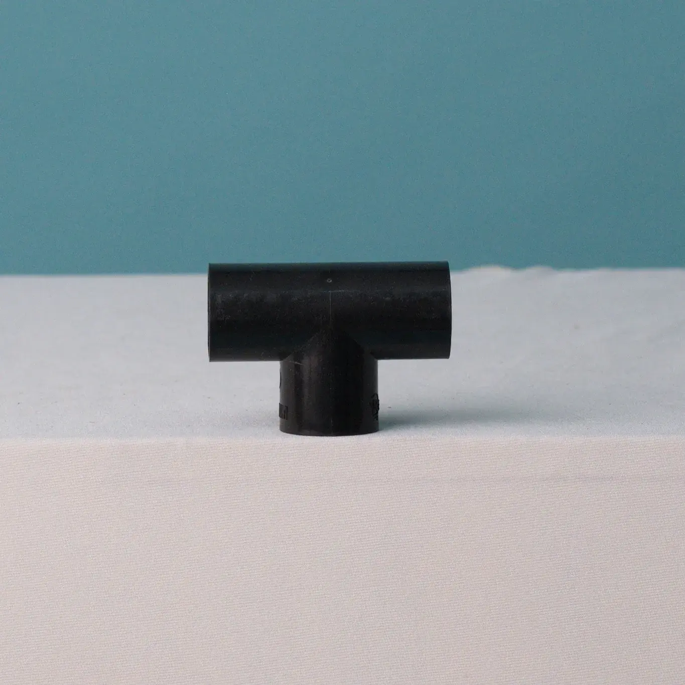 25mm Black Tee